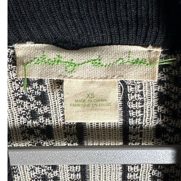 Staring At Stars‎ UO Sz XS Open Front Shawl Cardigan Sweater Waterfall Geometric - Picture 3 of 11